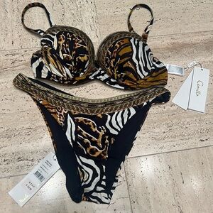 NWT CAMILLA WHATS NEW PUSSYCAT PLUNGE BRA W TRIM (S) AND MINI REGULAR PANT (M)